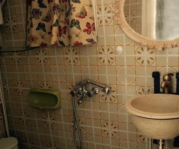 Casa Kastellania * Rhodes City